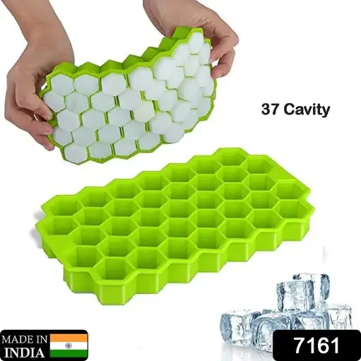 ❄️ Flexible Silicone Ice Cube Tray – 37 Cavity Honeycomb Design
