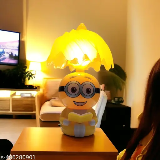 🟡 Minions Cute LED Table Lamp – Yellow